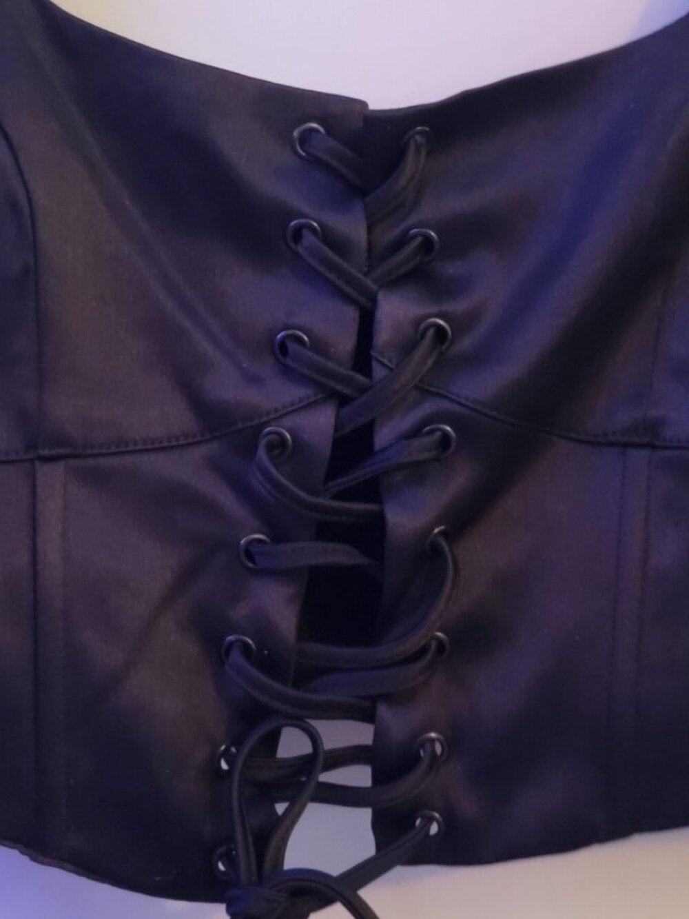 Black Women's Crop Corset Top Size: M - Picture 2 of 3